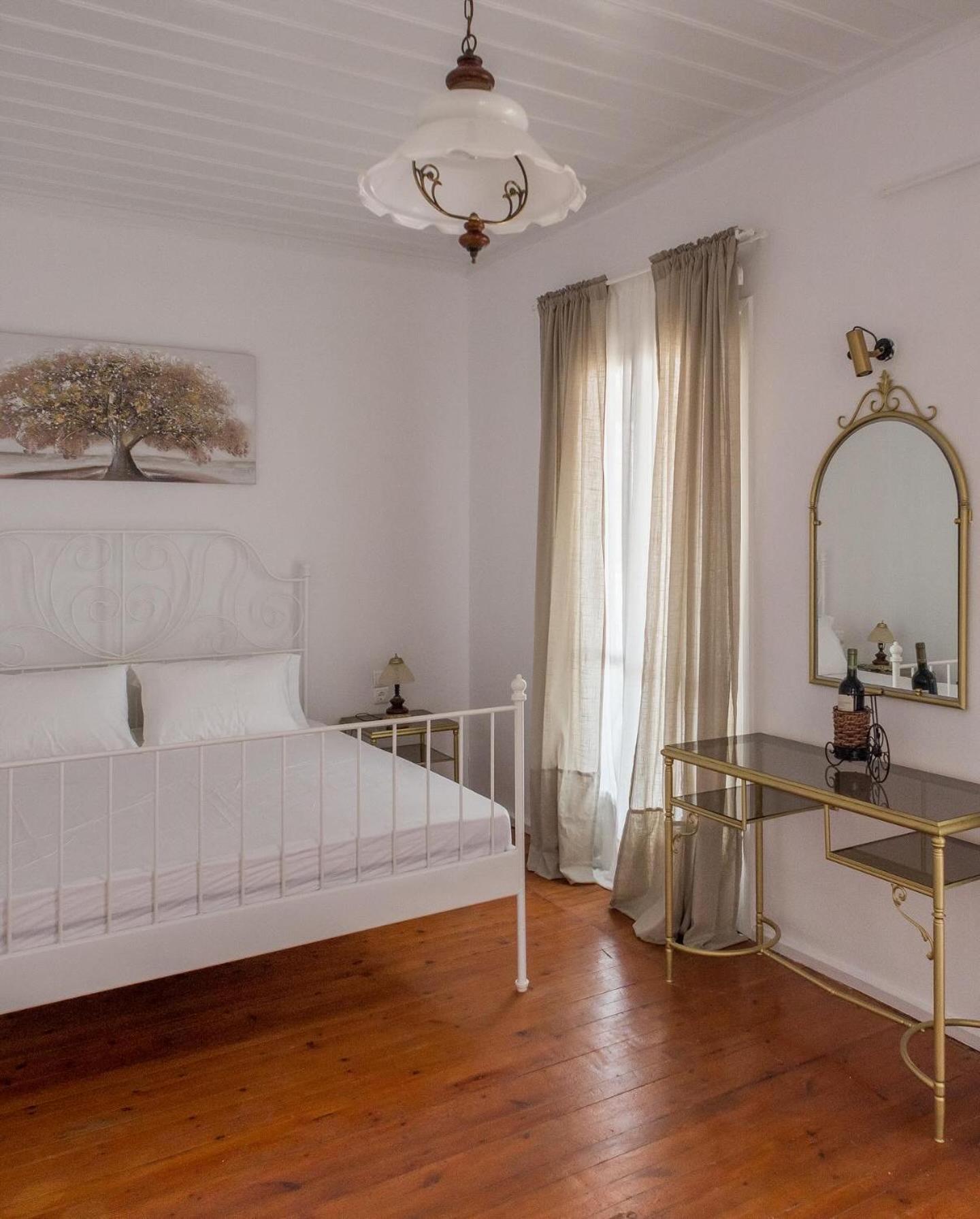 Apartment Thin Alos *